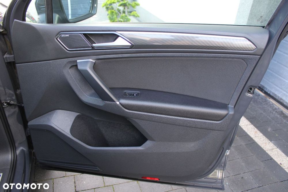 Volkswagen Tiguan - 27