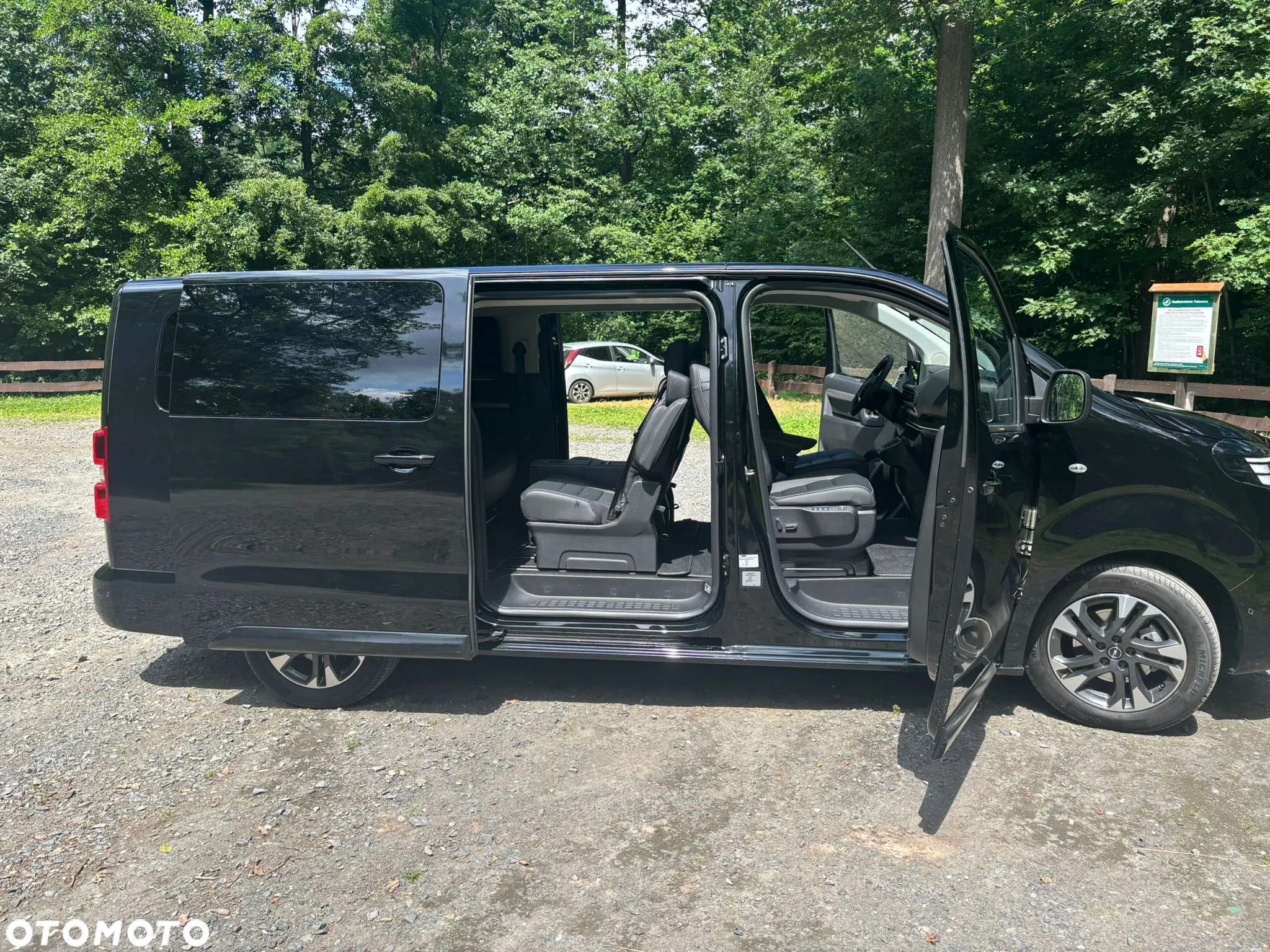 Opel Vivaro - 2