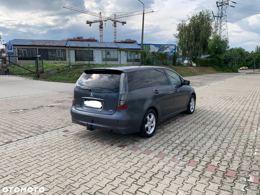 Mitsubishi Grandis 2.0 DID Intense - 21