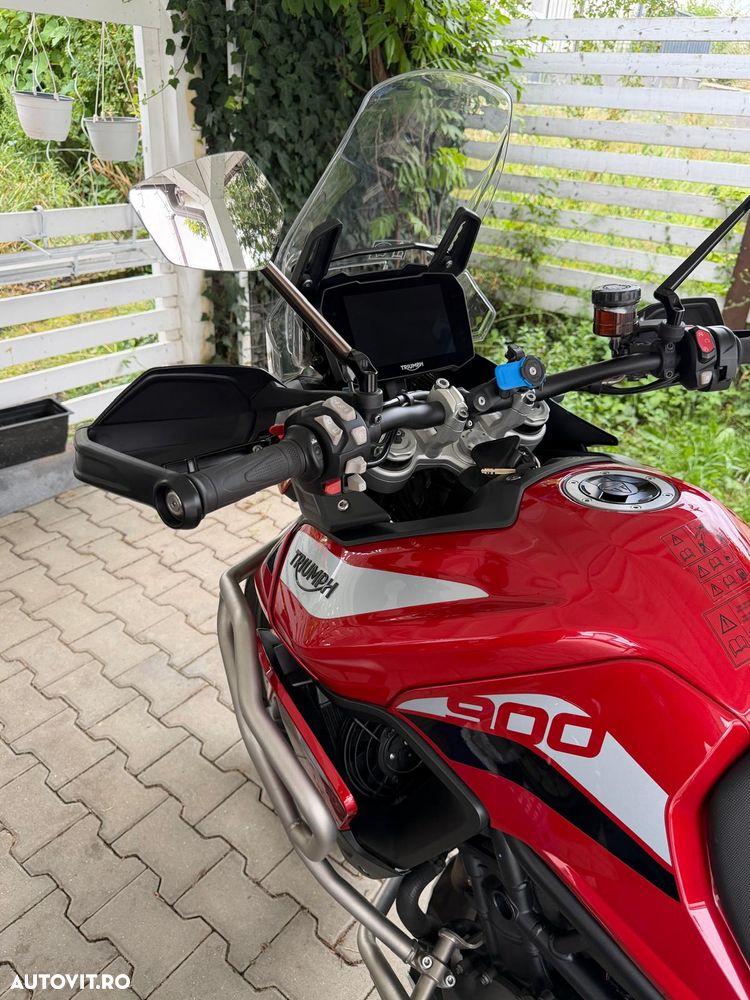 Triumph Tiger 900 - 7