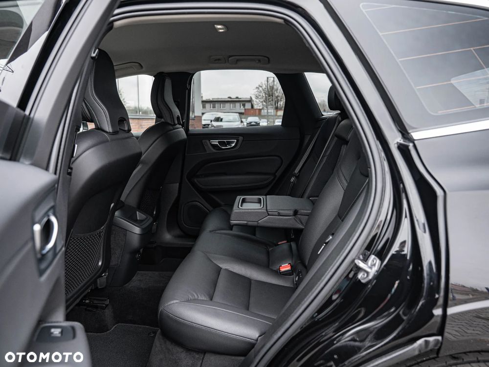 Volvo XC 60 B5 D AWD Geartronic Inscription - 28