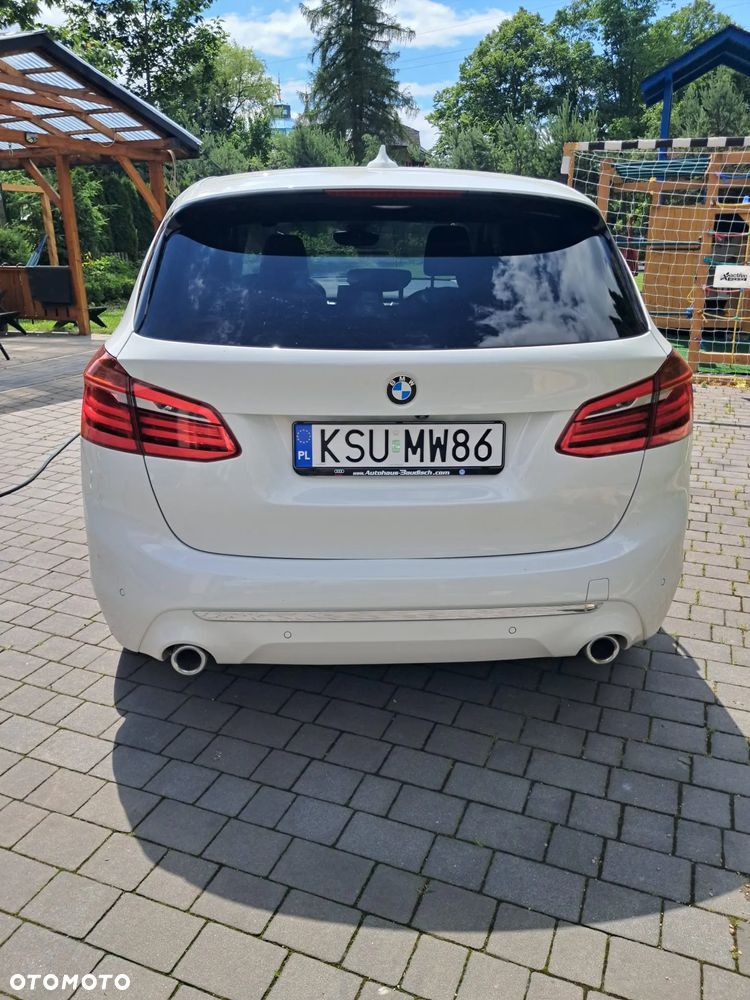 BMW Seria 2 218d xDrive - 4