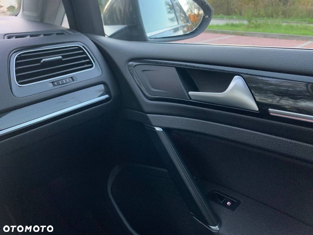 Volkswagen Golf - 19