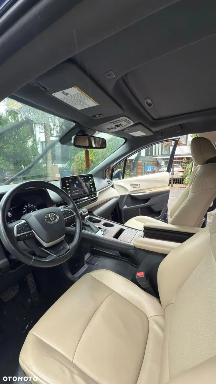 Toyota Sienna 3.5 V6 LE AWD - 19