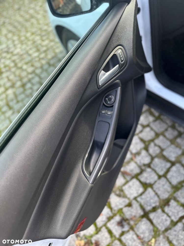 Ford Focus 1.0 EcoBoost Active - 9