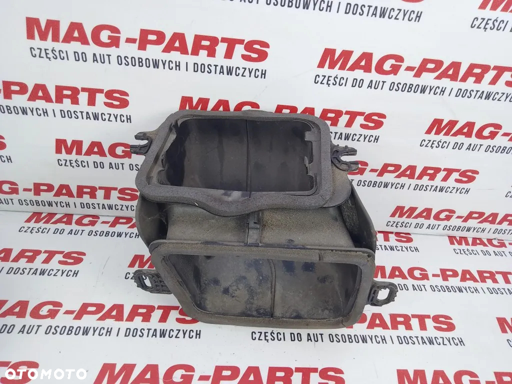 Wlot Dolot Powietrza Lewy Prawy Vivaro B Trafic III Talento 687781491R 687796862R - 6