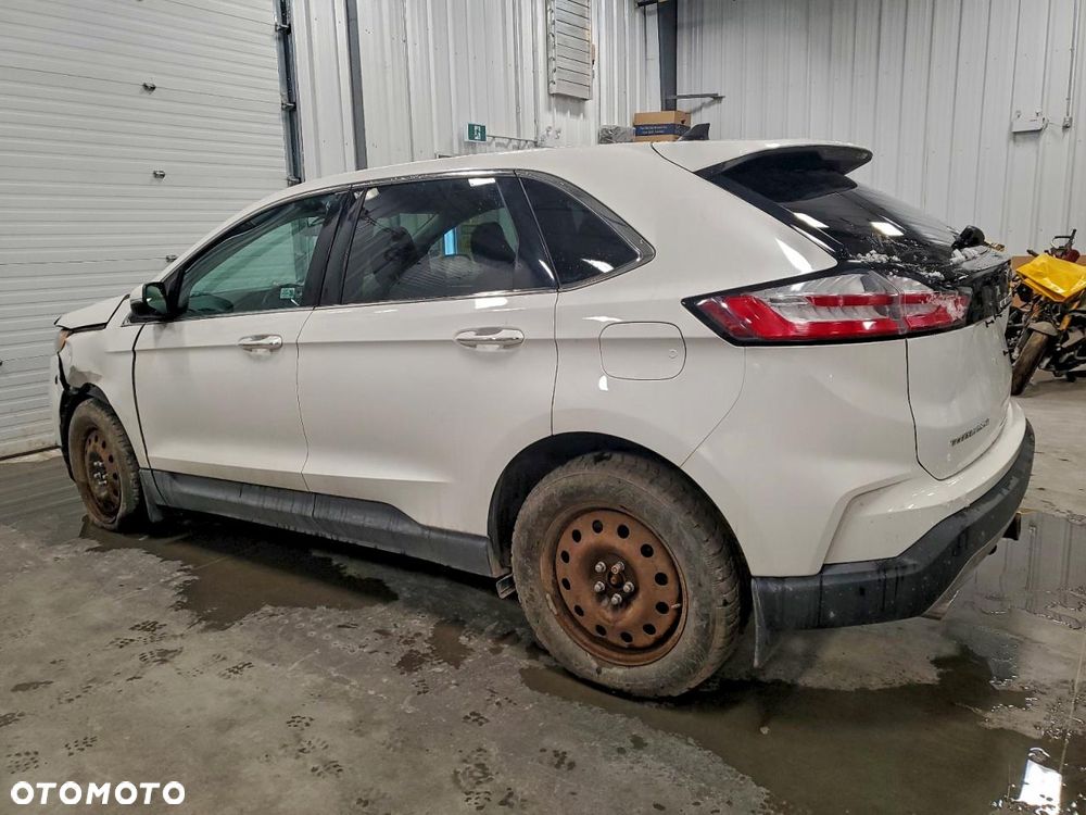 Ford Edge - 31