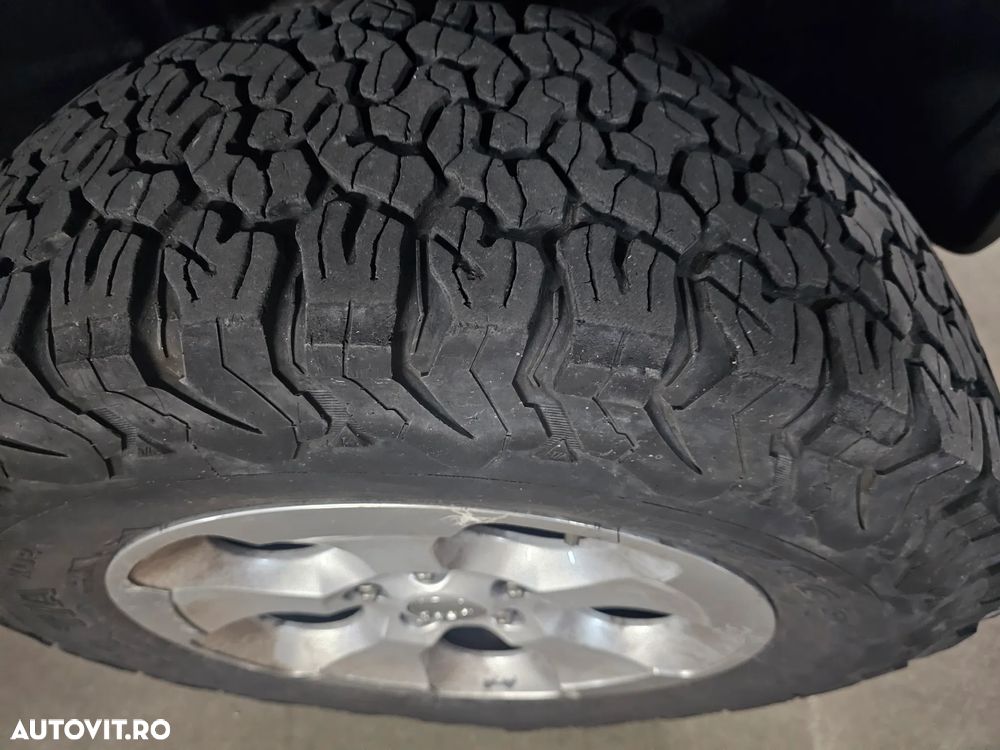 Jeep Wrangler - 11