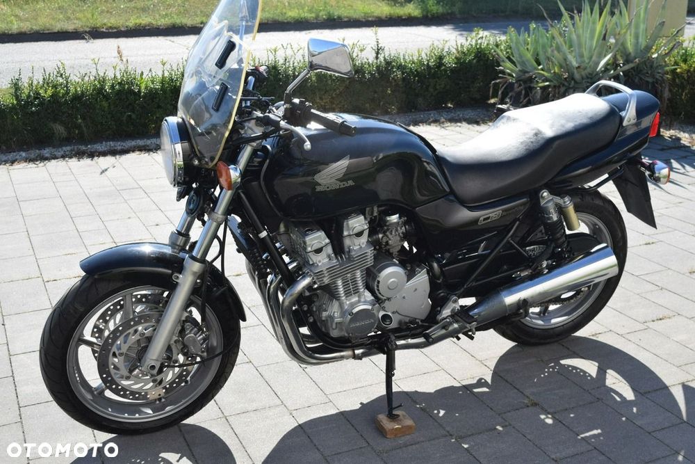 Honda CB - 4