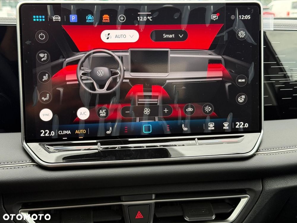 Volkswagen Tiguan 1.5 eTSI Elegance DSG - 24