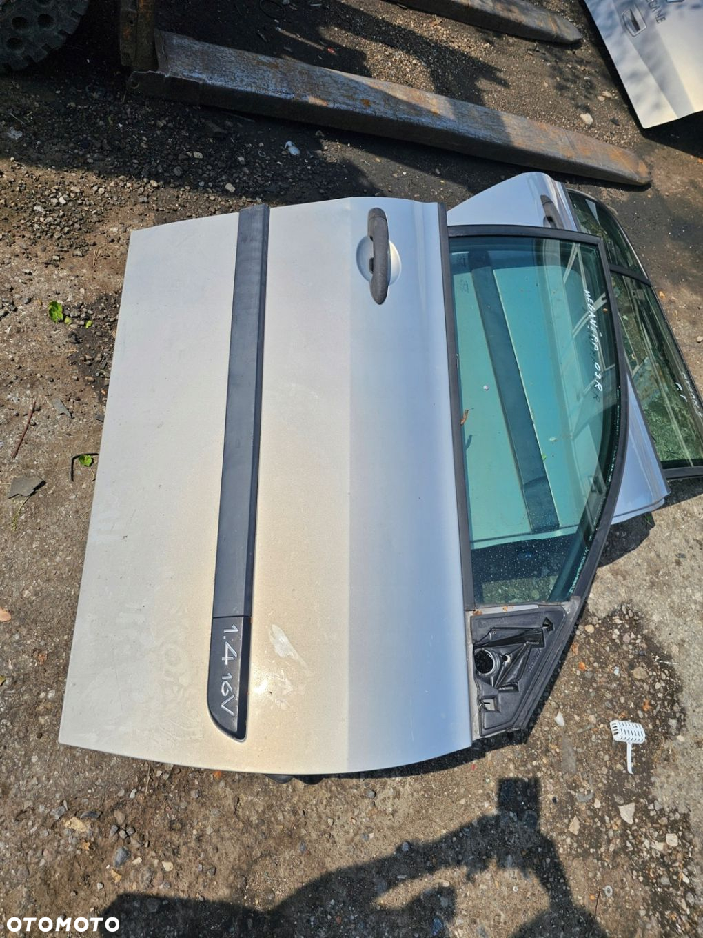 DRZQI PRAWY PRZÓD TYŁ SREBRNY RENAULT MEGANE II 03 EU SEDAN - 2