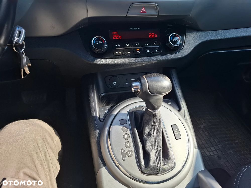Kia Sportage 2.0 CRDI AWD Dream-Team Edition - 15