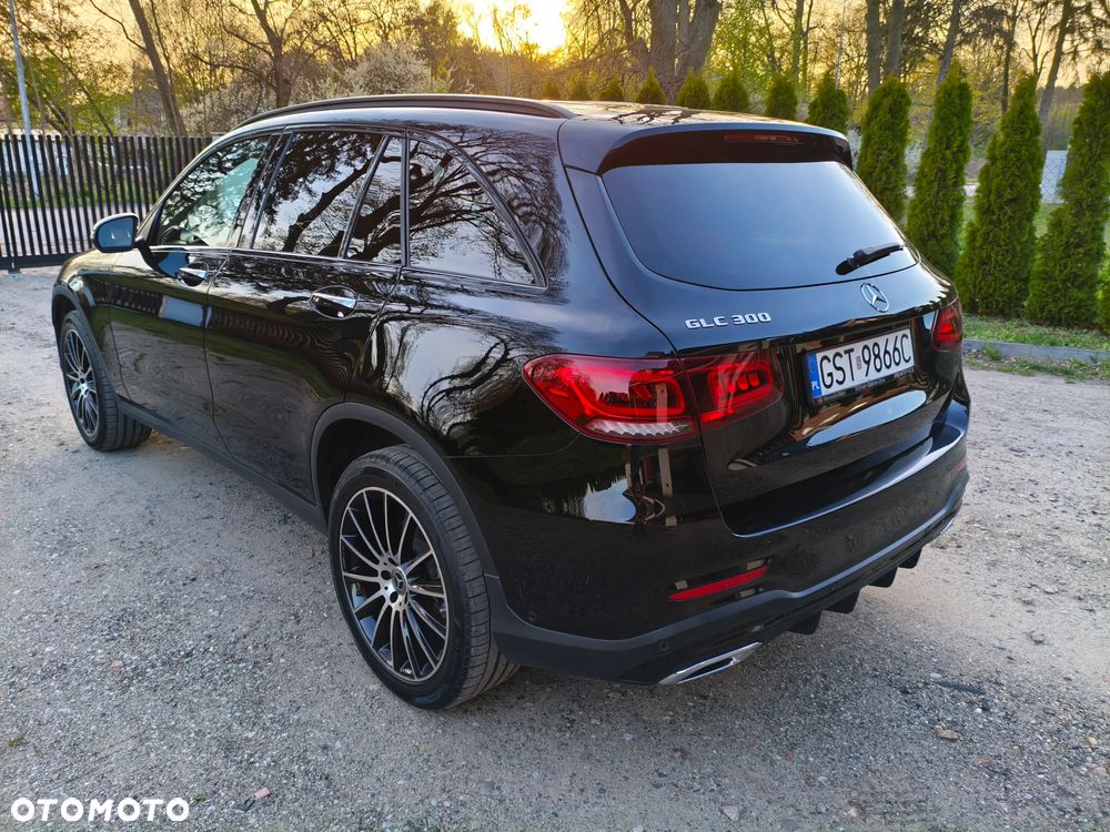 Mercedes-Benz GLC 300 mHEV 4-Matic AMG Line - 7