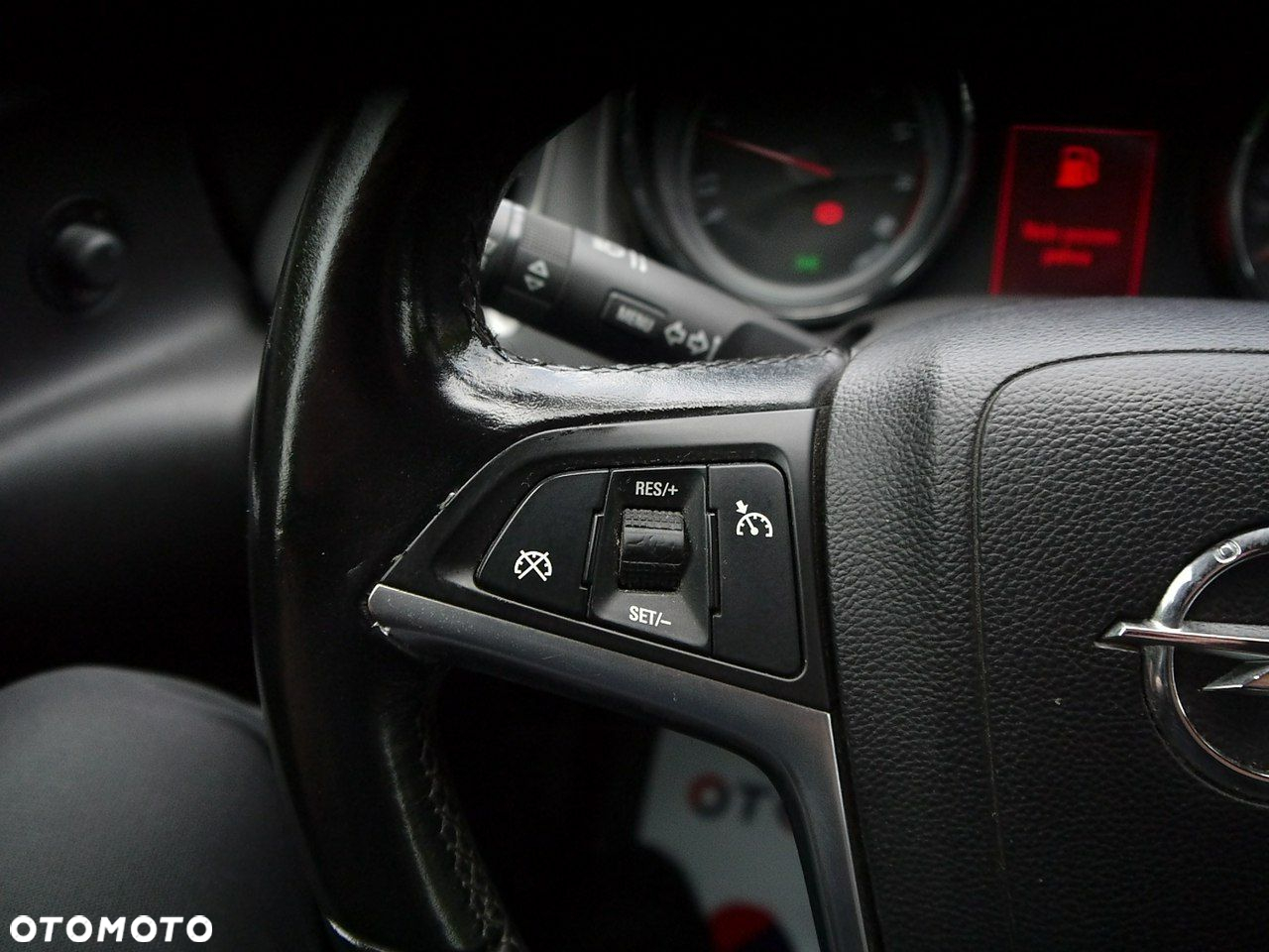 Opel Astra 1.4 Turbo Design Edition - 25