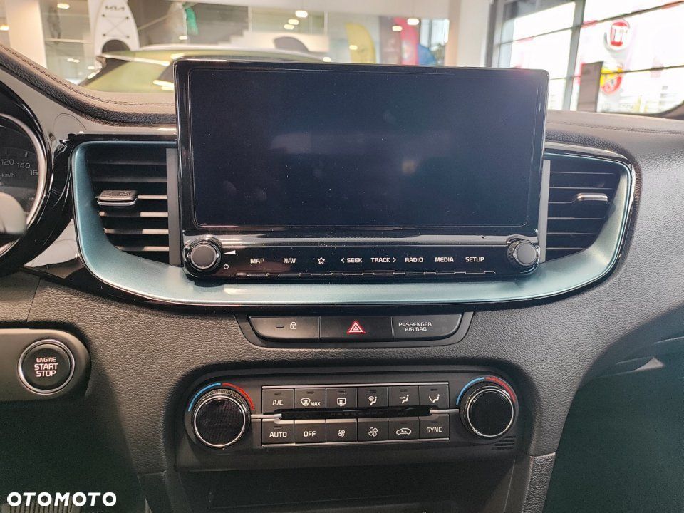 Kia XCeed - 15