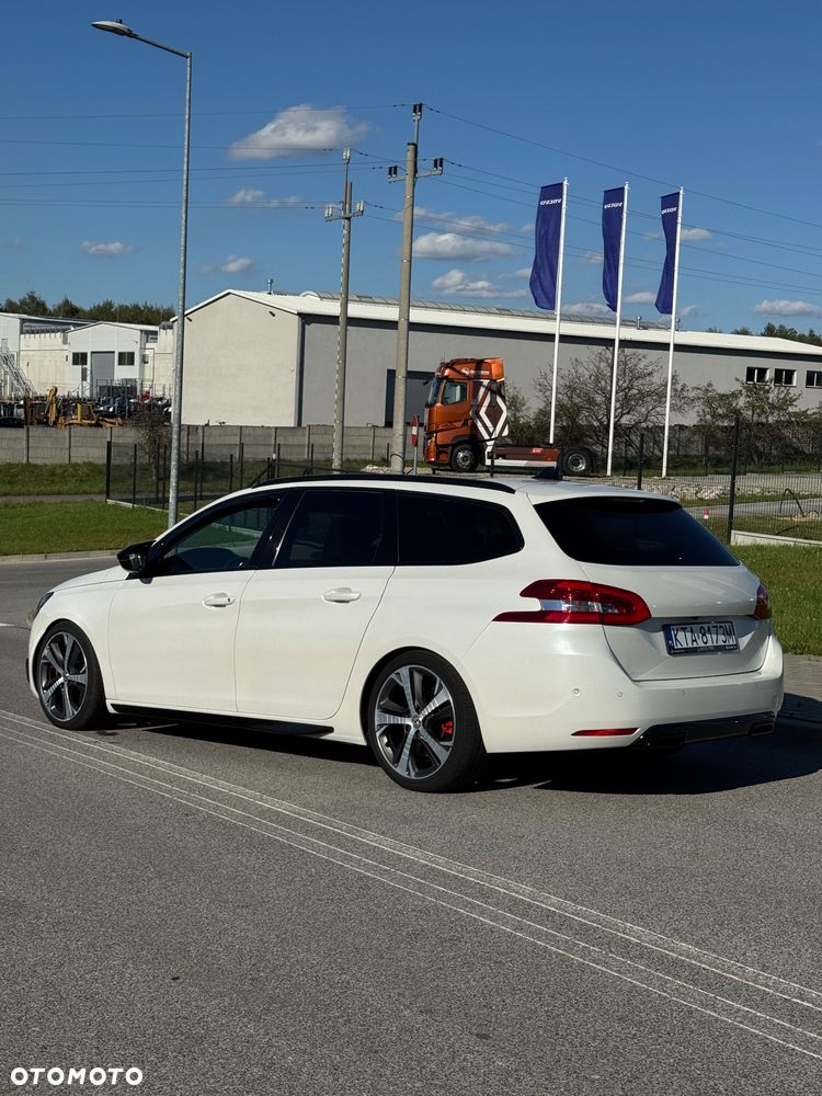 Peugeot 308 - 8
