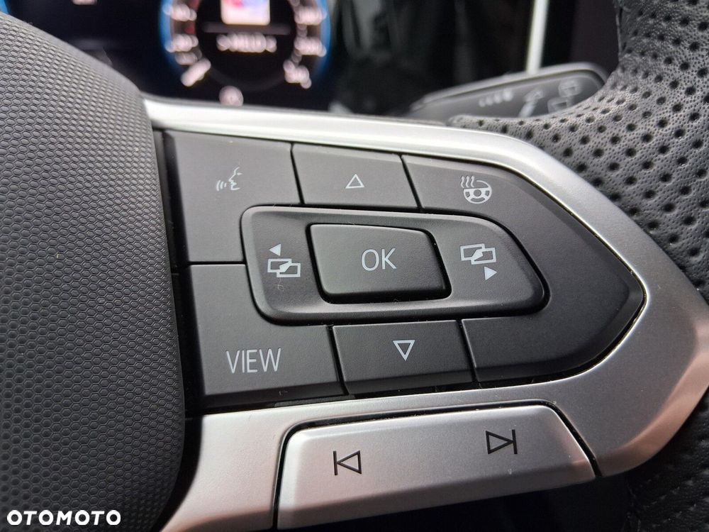 Volkswagen Golf - 15