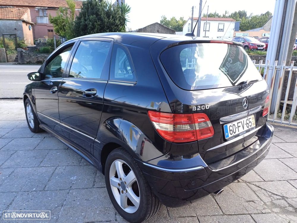Mercedes-Benz B 200 CDI - 4