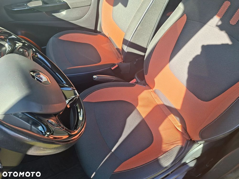 Renault Captur 1.2 TCe Intens EDC - 12