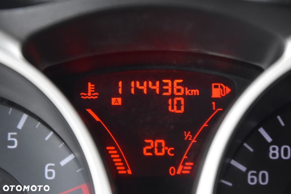 Nissan Juke - 25