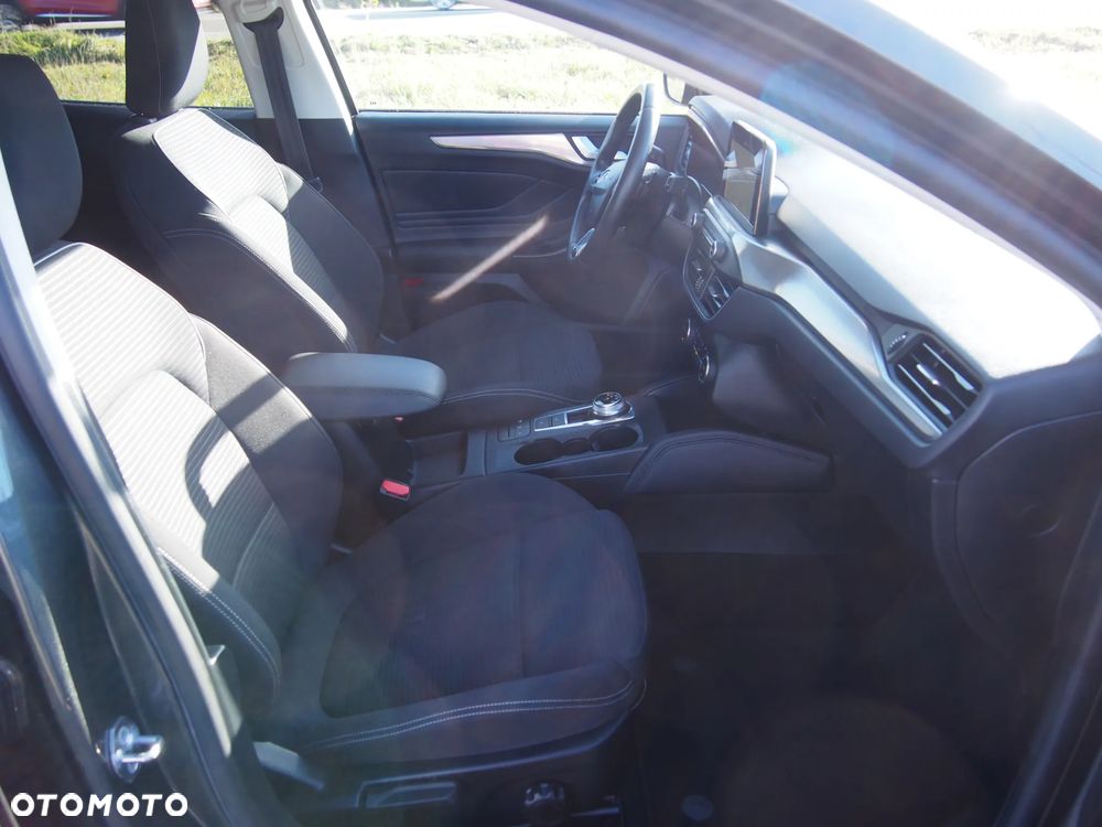 Ford Focus SW 1.5 EcoBoost Trend Edition Business - 12