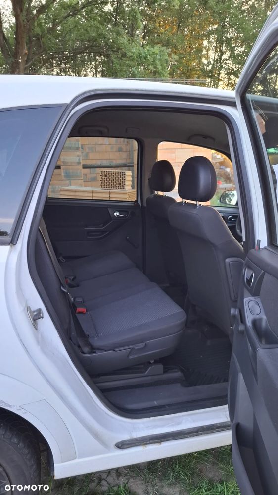 Opel Meriva - 12