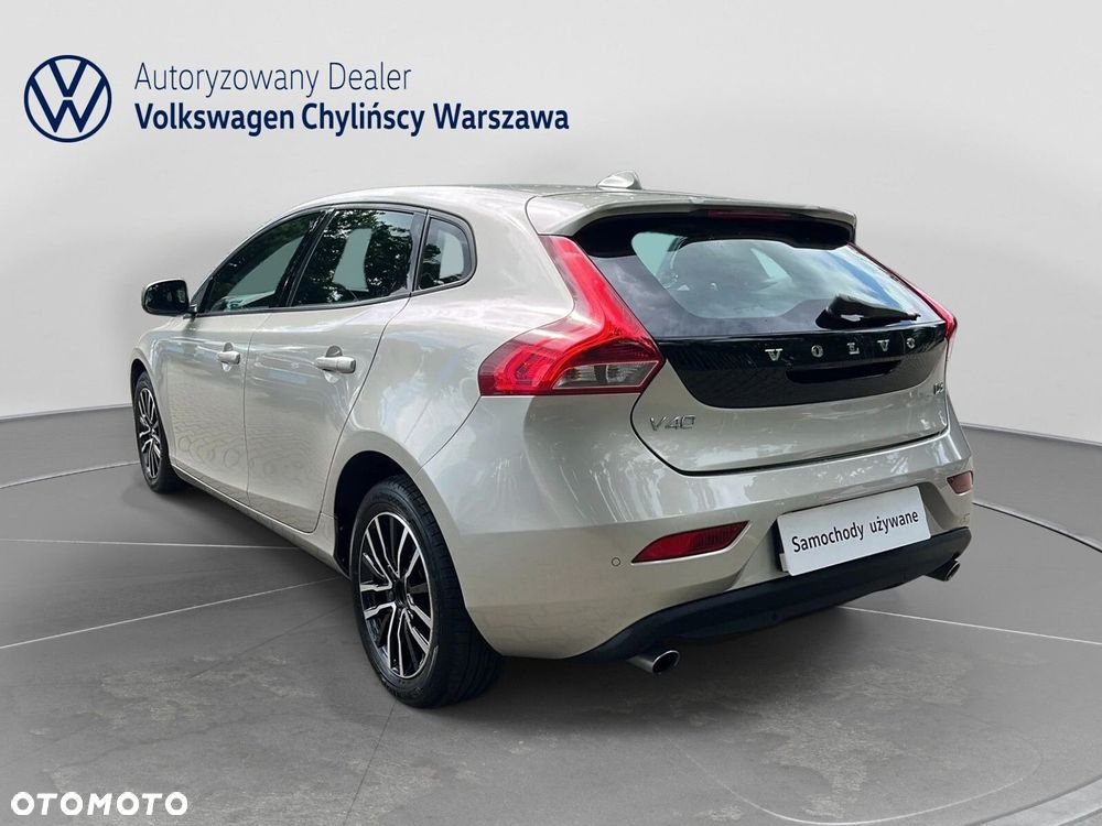 Volvo V40 D3 Drive-E Momentum - 5