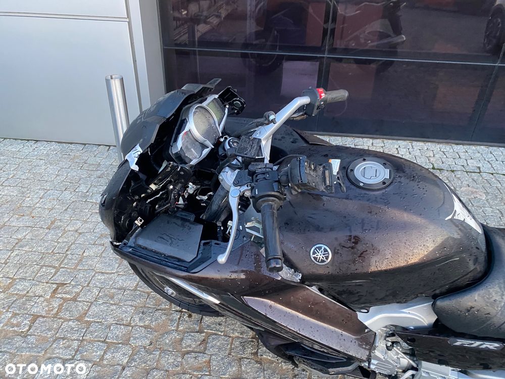 Yamaha FJR - 7