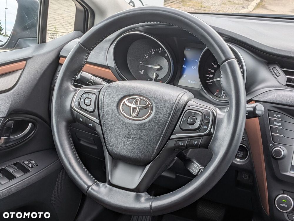 Toyota Avensis 2.0 Premium MS - 28