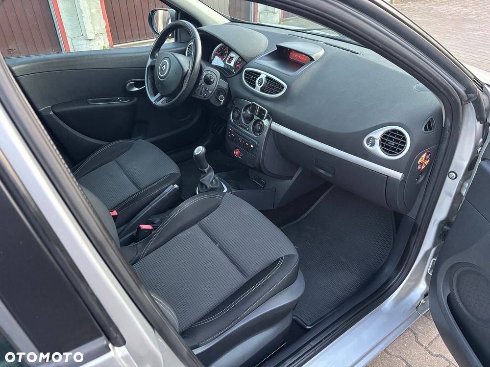 Renault Clio 1.2 16V TCE Alize Euro5 - 7