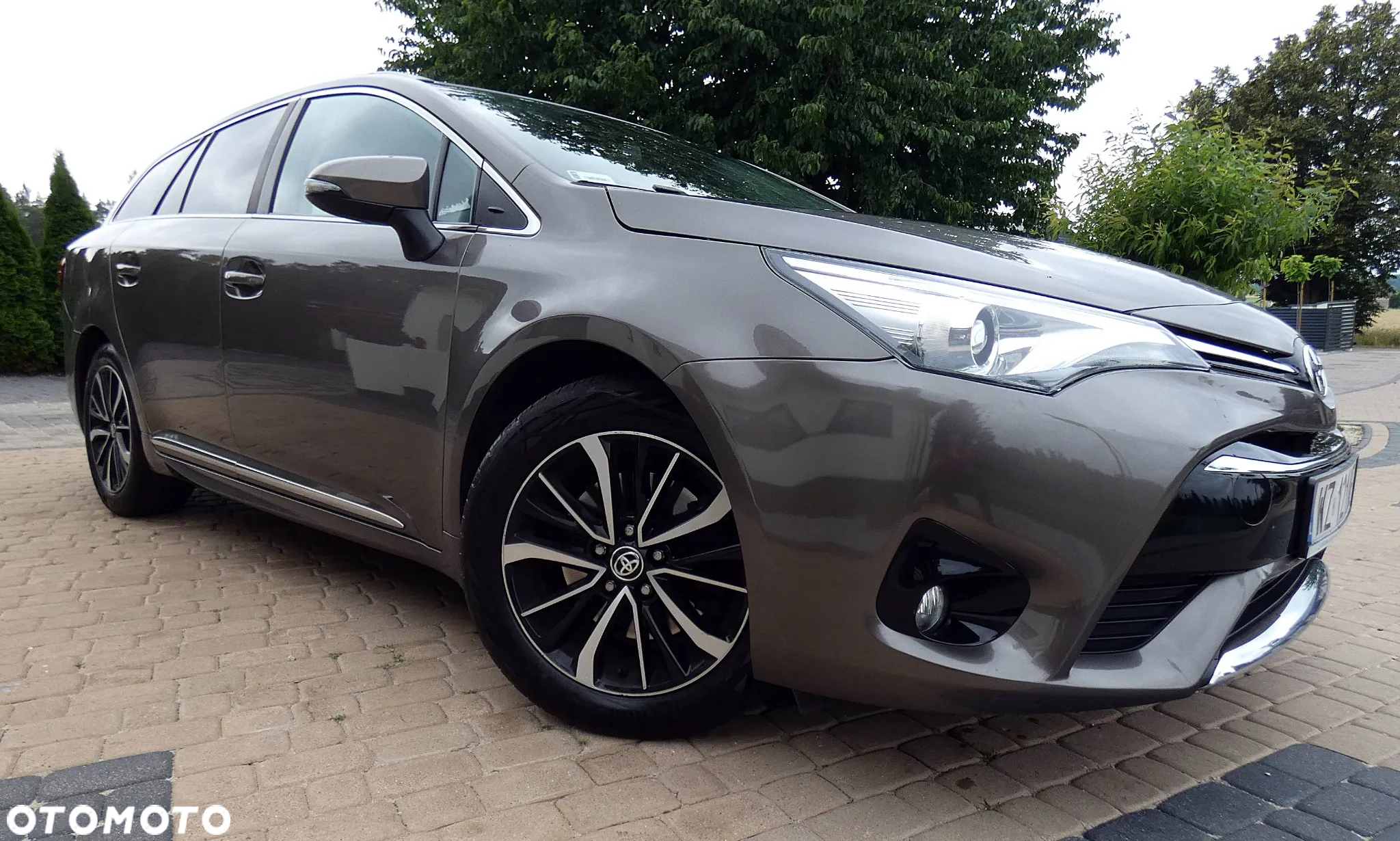 Toyota Avensis 2.0 D-4D Premium - 39