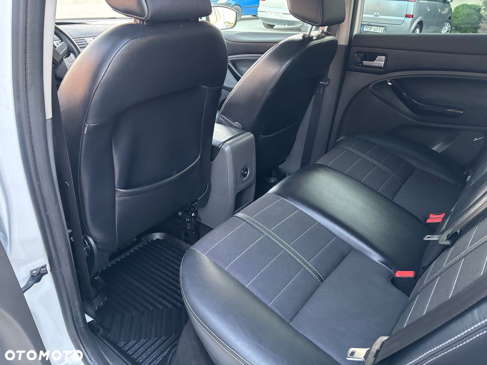 Ford Kuga 2.0 TDCi 2x4 Trend - 21
