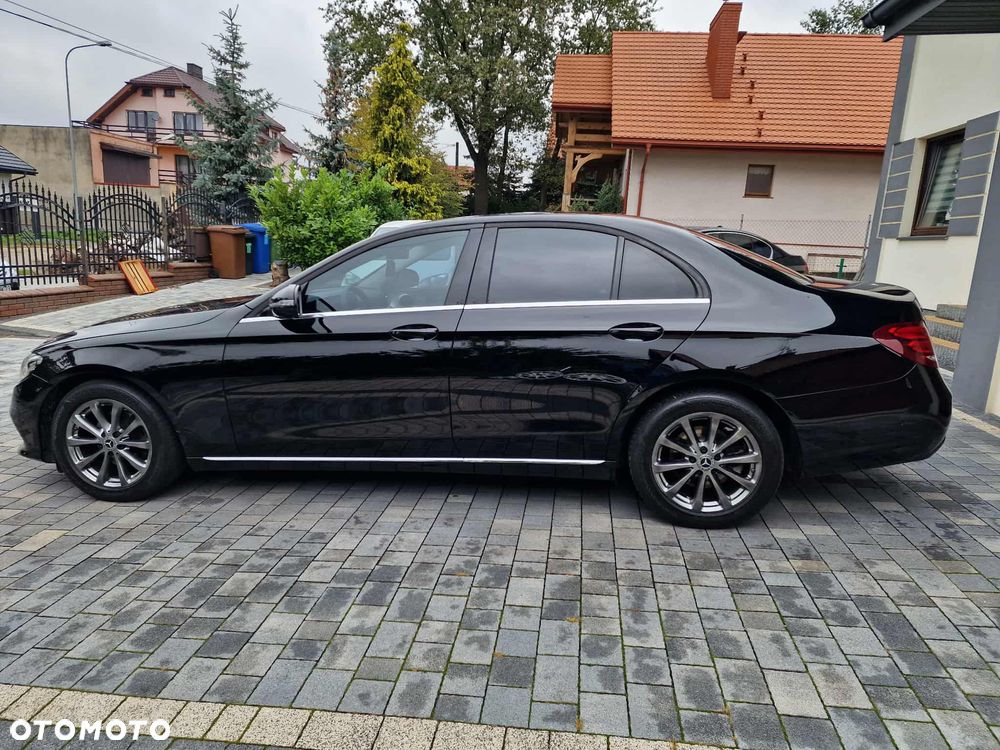 Mercedes-Benz Klasa E 220 d 9G-TRONIC - 5