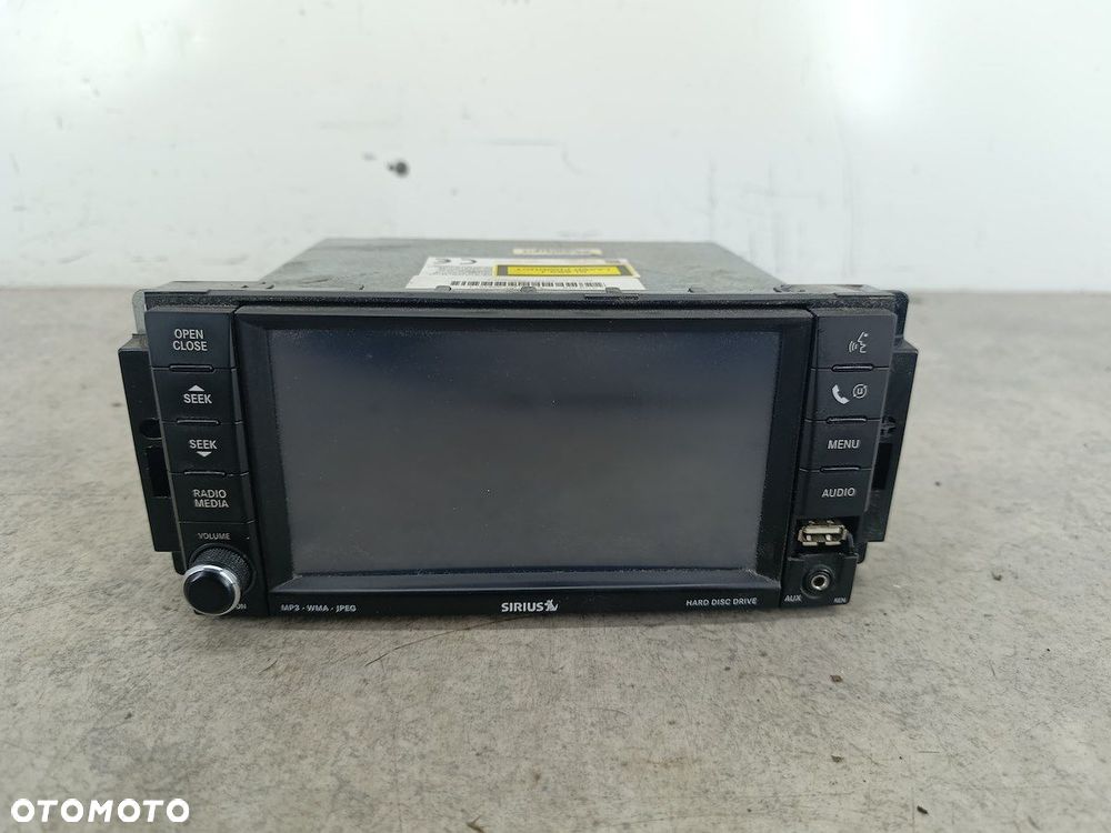 RADIO FABRYCZNE DODGE GRAND CARAVAN P05064245AK SIRIUS  6825/6826 - 1