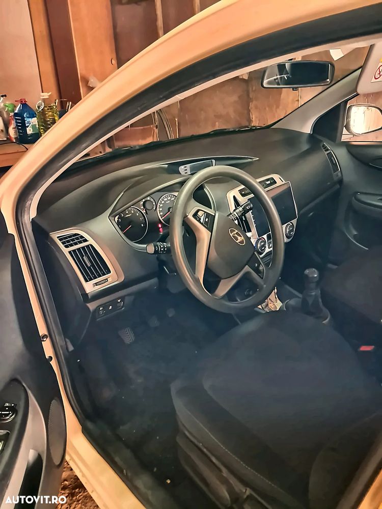 Hyundai i20 1.2 Comfort+ - 6