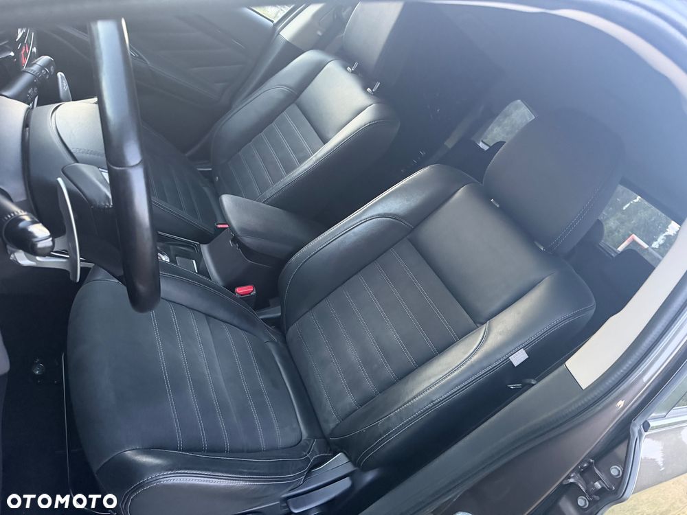 Mitsubishi Outlander Instyle NAVI + - 30