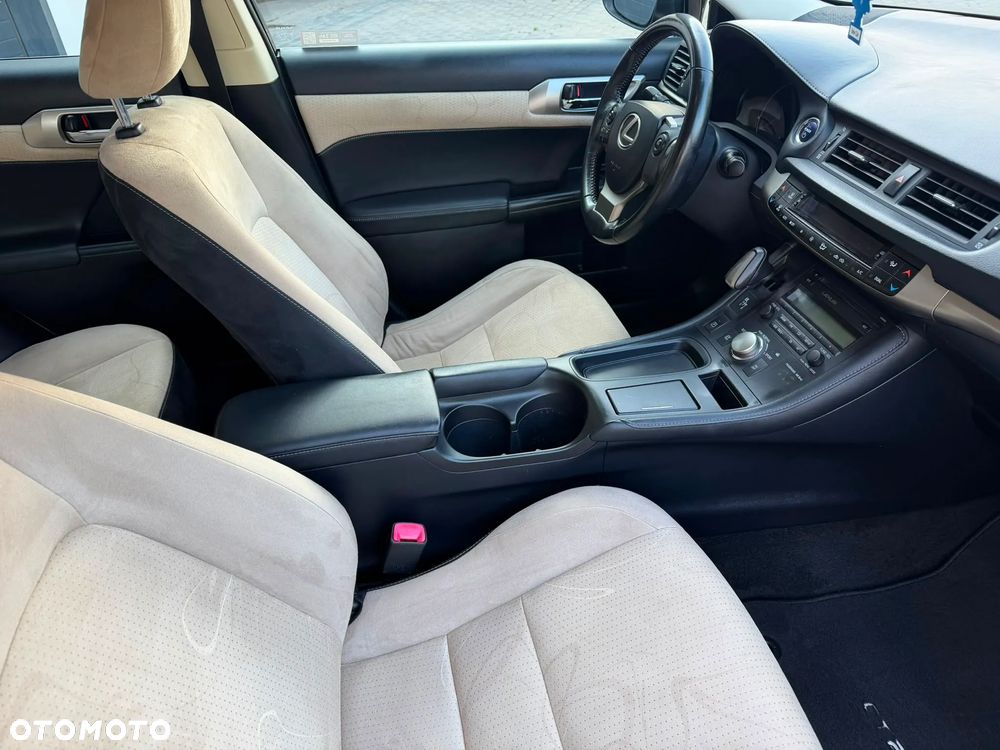 Lexus CT 200h Elite - 15