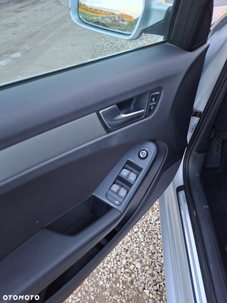 Audi A4 Avant 2.0 TDI Quattro - 10