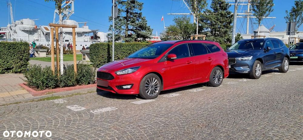 Ford Focus 1.5 EcoBoost ST-Line - 8