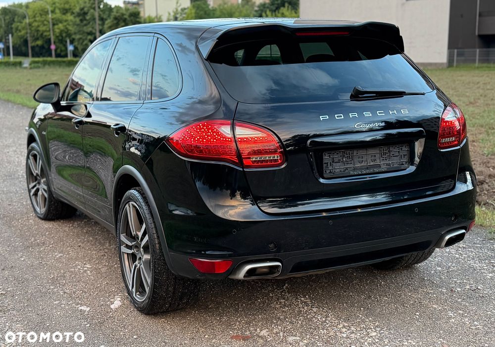 Porsche Cayenne Diesel Platinum Edition - 32