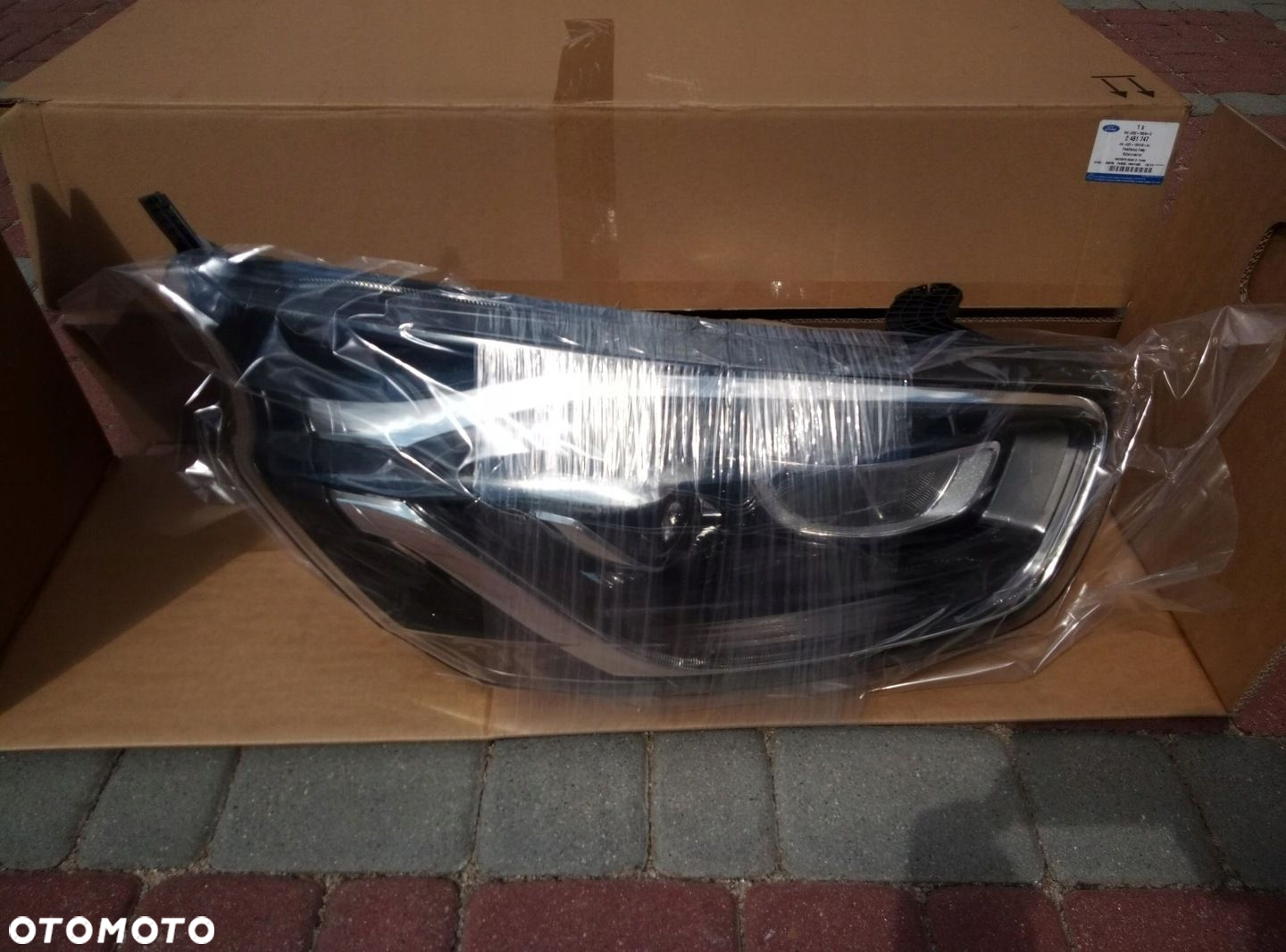 Reflektor lampa lampy BI-XENON TRANSIT CUSTOM 2020->EUROPA PRAWY LEWY ORYG. - 2