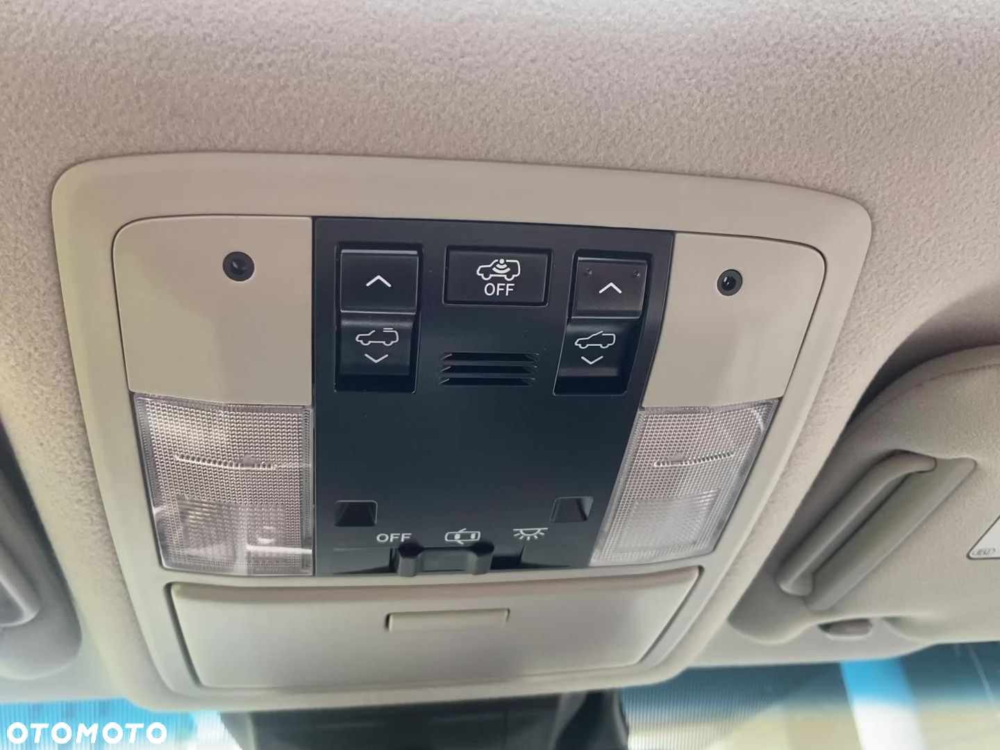 Toyota Land Cruiser LC 2.8 D-4D Executive - 32