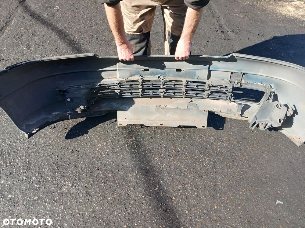 Opel Astra G II Zderzak przedni - 7
