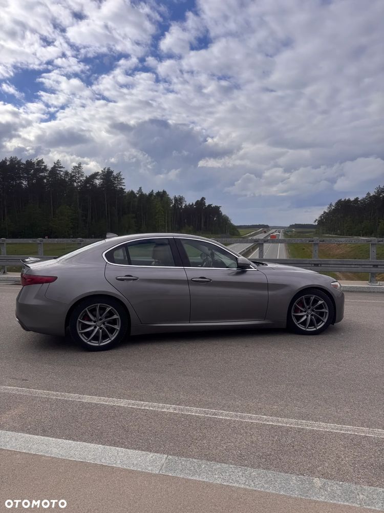 Alfa Romeo Giulia - 3