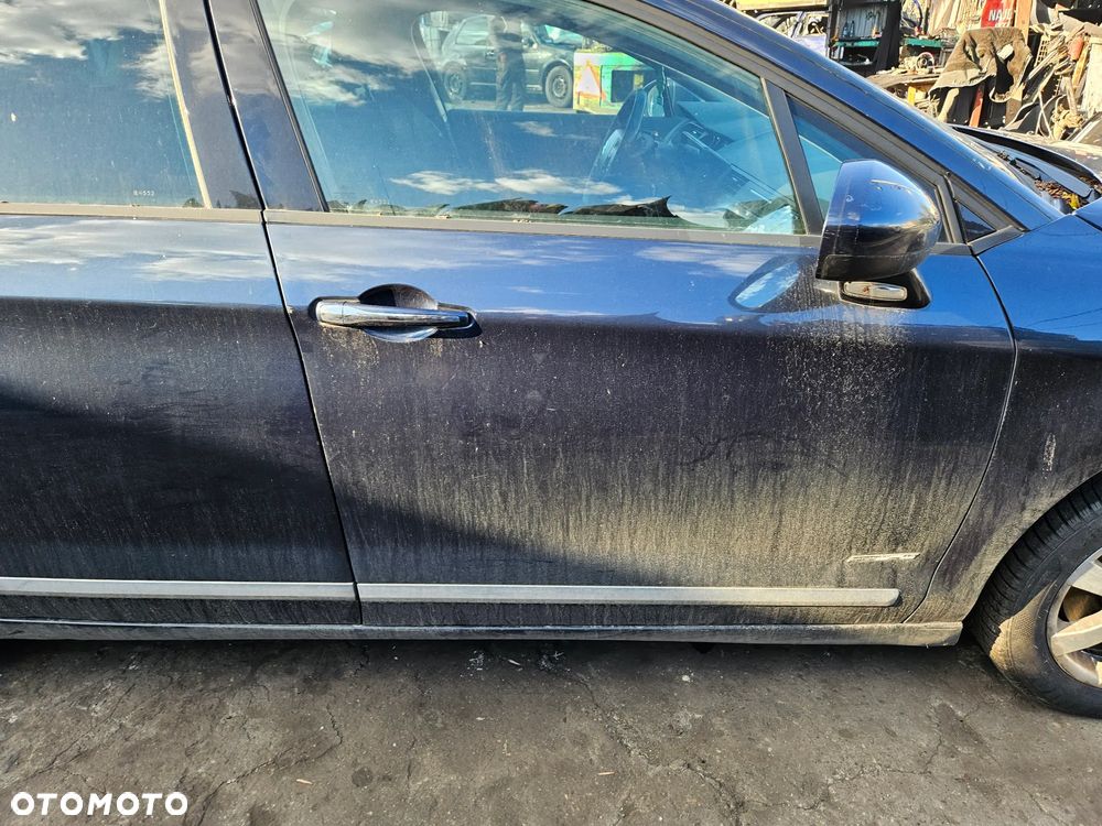 Citroen C5 2.0 103 Kw benzyna. automat na części Alfa Romeo 147 robię na podwórku kurwa no mam takiego tutaj właśnie otwieram go ubiorę wszystko - 12