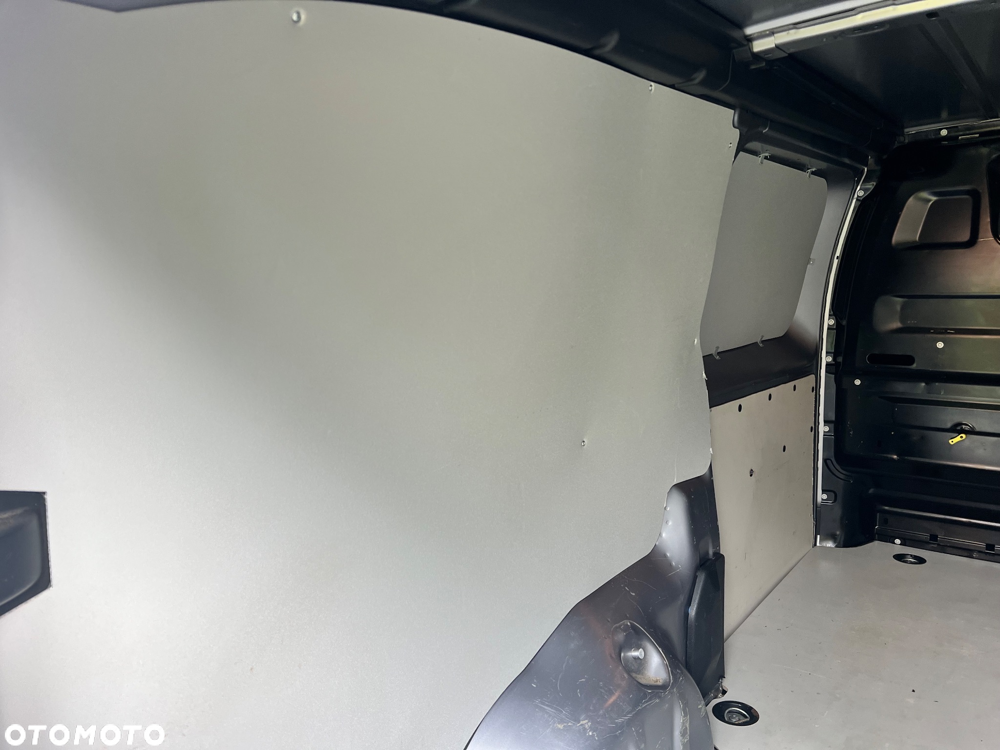 Opel Vivaro - 16