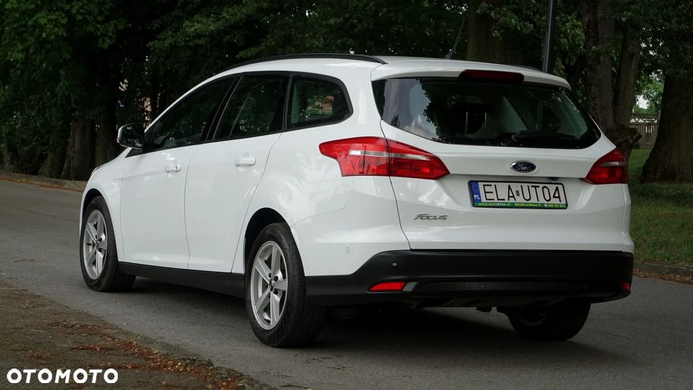 Ford Focus Turnier 1.5 TDCi ECOnetic 88g Start-Stopp-Sy Titanium - 30