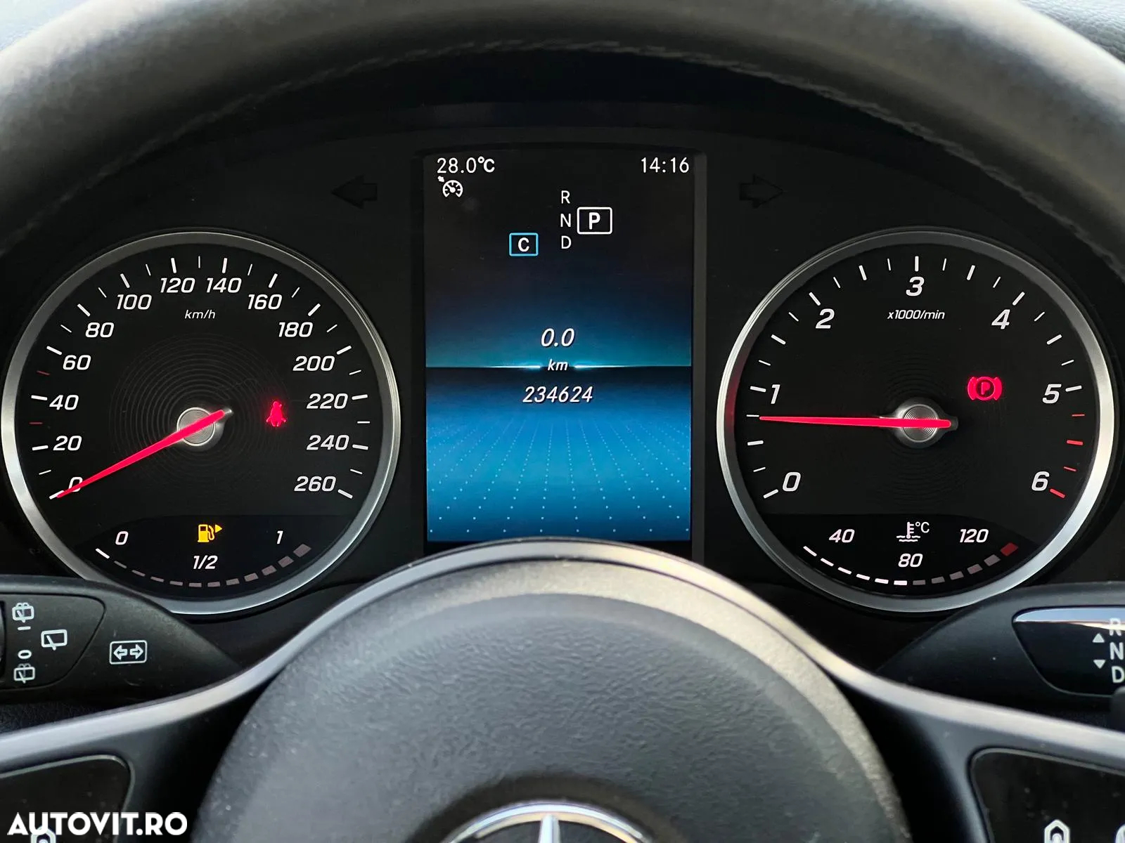 Mercedes-Benz C 180 d T 9G-TRONIC Avantgarde - 34