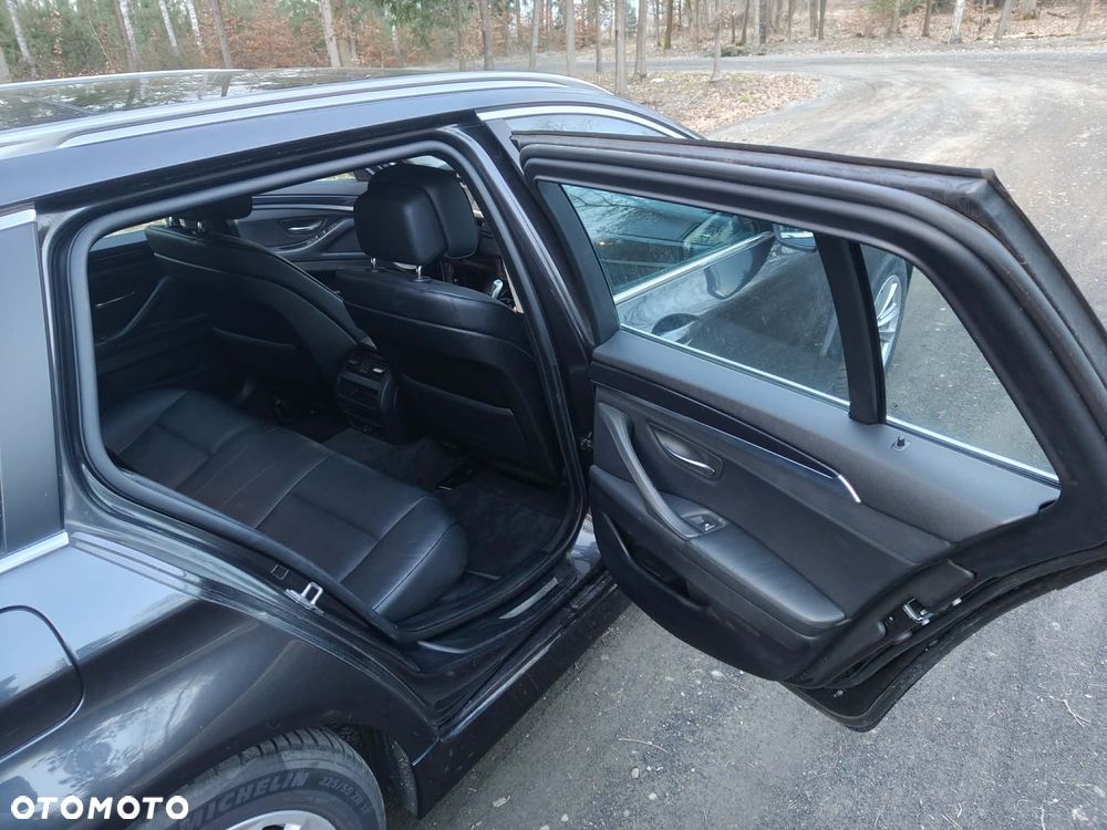 BMW Seria 5 520d - 12