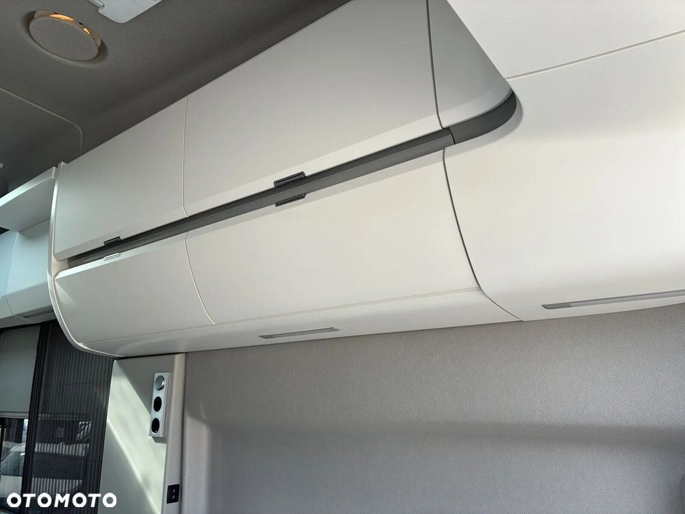 Volkswagen California - 32